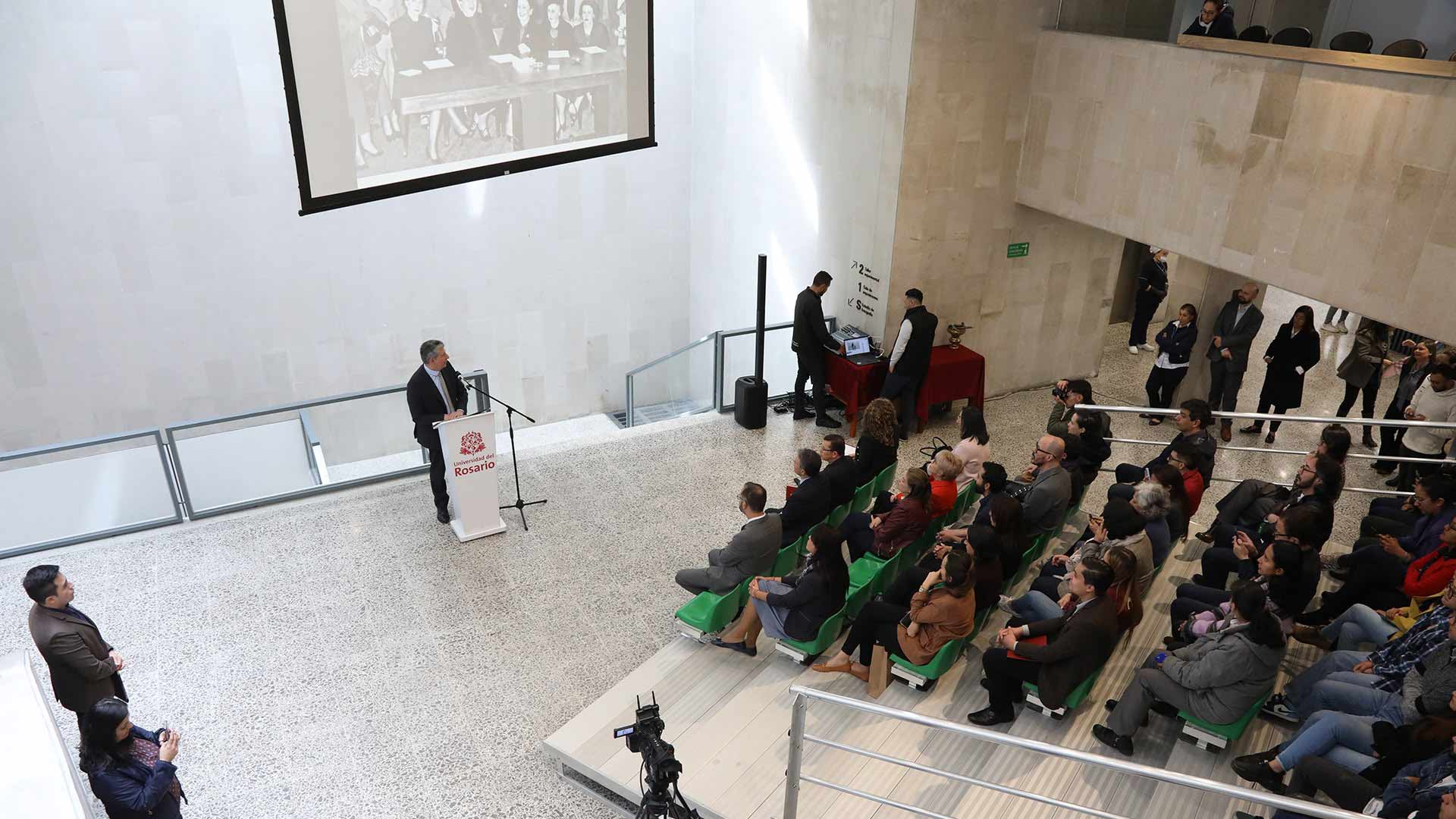 Nombramiento del Edificio Cecilia Hernández Mariño