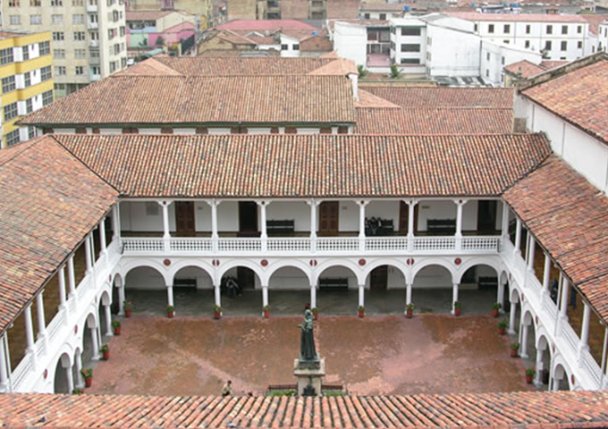 Claustro